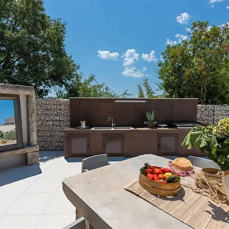 Villa Luxury Anton By Kompas Galižana