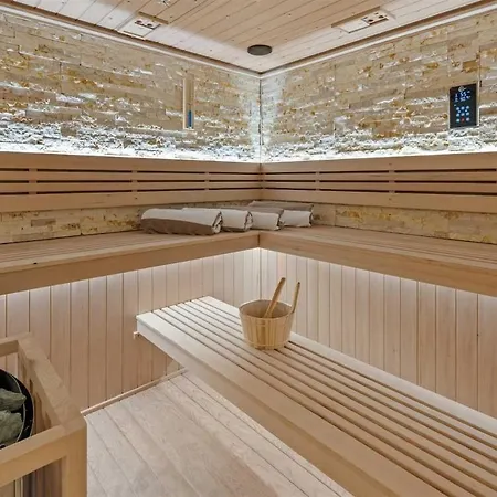 Luxury Anton By Kompas Galižana