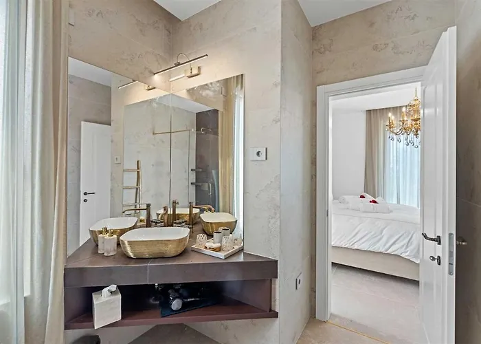 Luxury Anton By Kompas