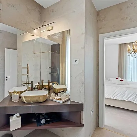 Luxury Anton By Kompas