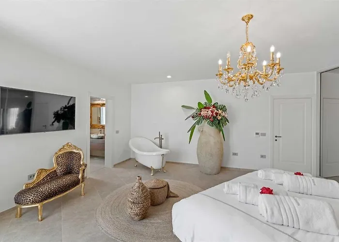 Luxury Anton By Kompas * Galižana